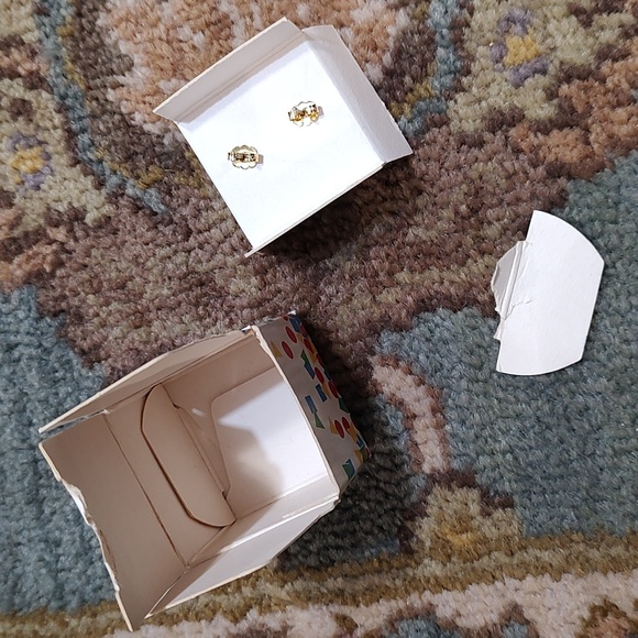 Avon kids cabbage patch kids pierced earrings 1994 - Picture 5 of 5